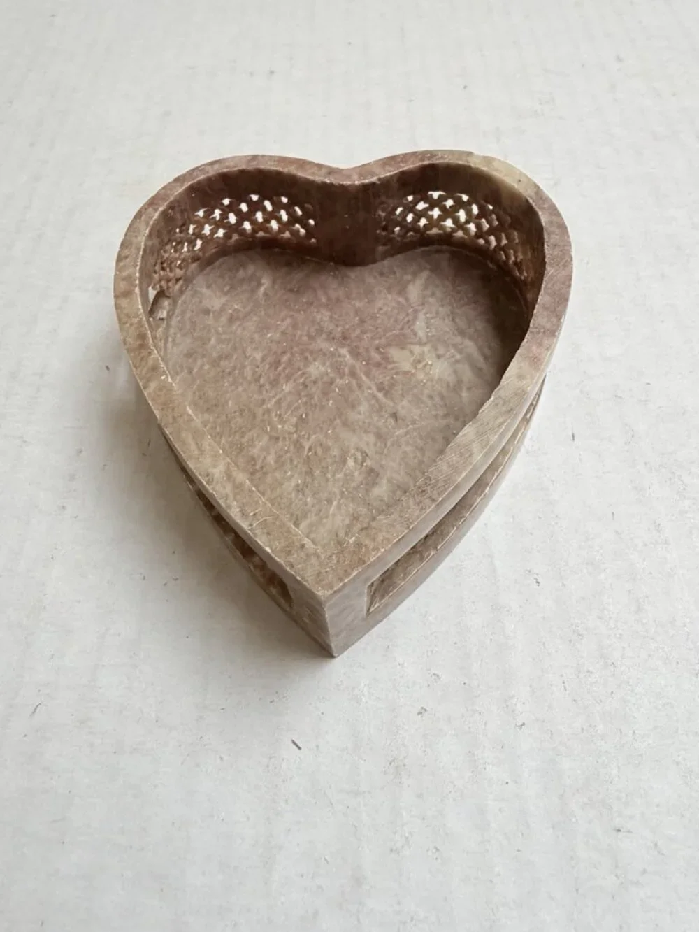 Small Heart Shaped Brown Tan Stone Trinket Dish Jewelry Make Up Tray FLAWED